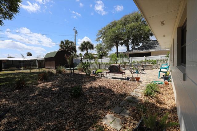 825 E 23RD AVENUE, New Smyrna Beach, FL 32169