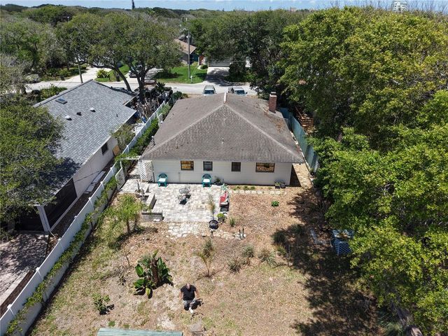 825 E 23RD AVENUE, New Smyrna Beach, FL 32169