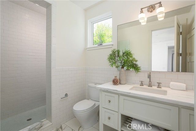 2217 Laurel Place, Newport Beach, CA 92663