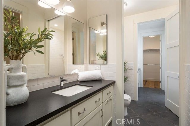 2217 Laurel Place, Newport Beach, CA 92663