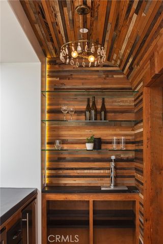 2217 Laurel Place, Newport Beach, CA 92663