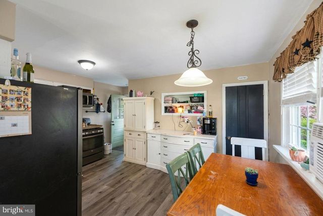 665 WOODLAND AVE, Pottstown, PA 19464