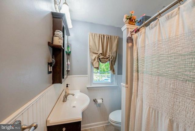 665 WOODLAND AVE, Pottstown, PA 19464