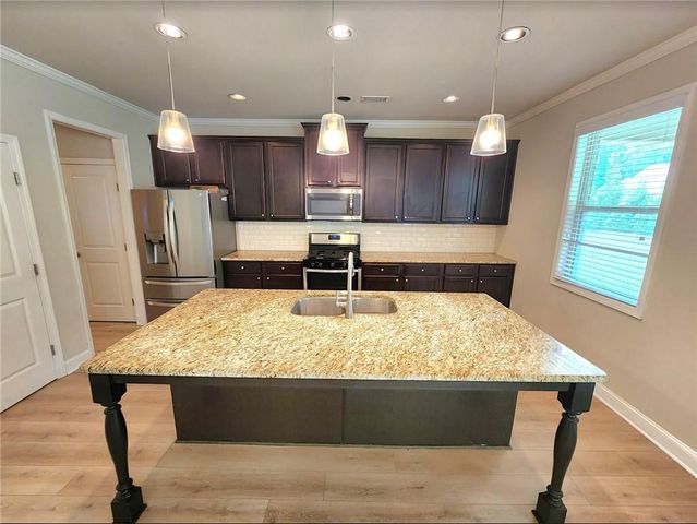 3078 Ivy Crossing Drive, Buford, GA 30519