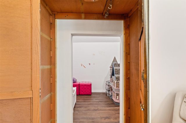 1109 E Oakdale Road, Irving, TX 75060