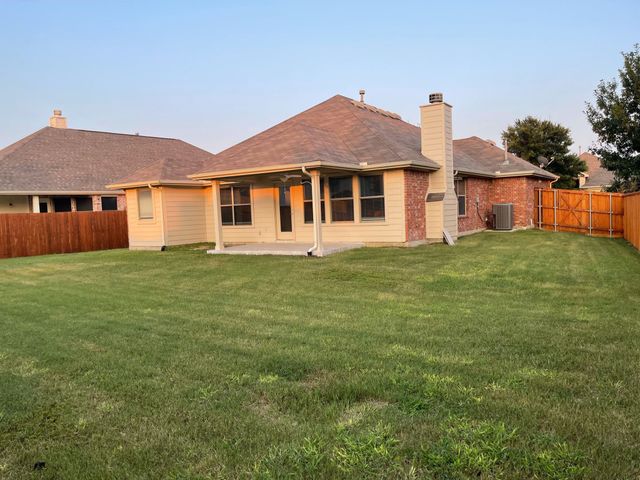 1712 Lake Wood Trail, Little Elm, TX 75068