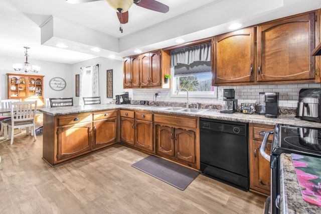 55 Morris Dr, Carthage, TN 37030