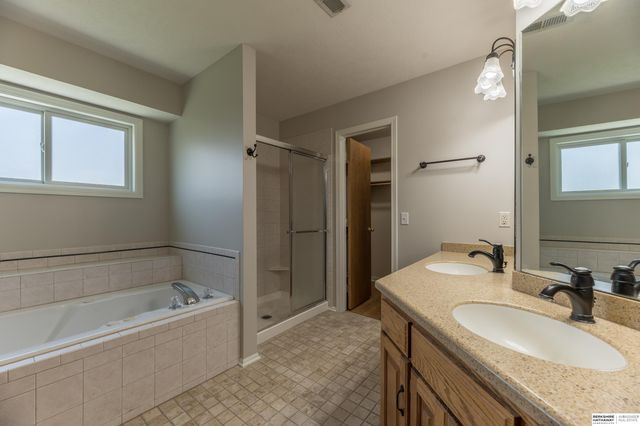 1723 N 171st Street, Omaha, NE 68118