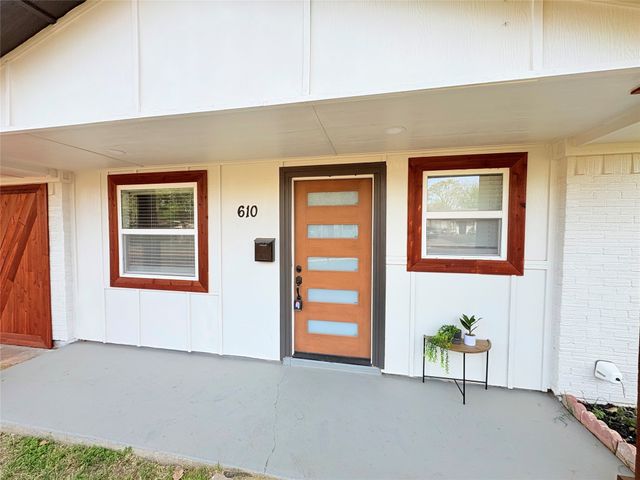 610 Stonewall Drive, Euless, TX 76039