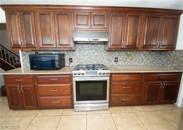 6785 Groveview Lane, Las Vegas, NV 89103