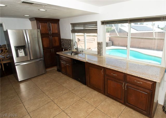 6785 Groveview Lane, Las Vegas, NV 89103