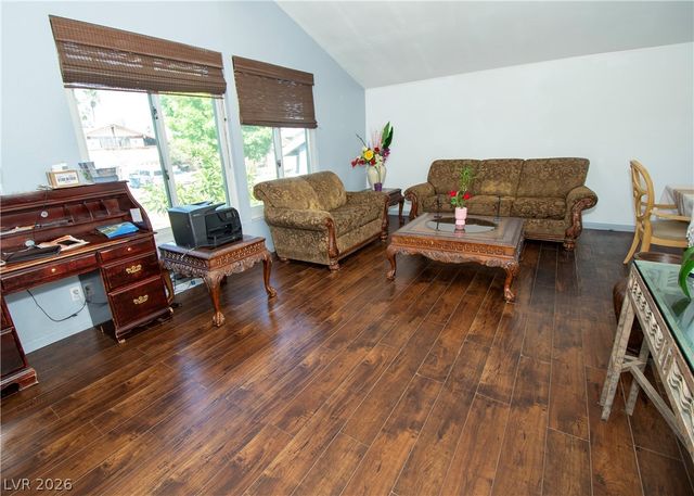 6785 Groveview Lane, Las Vegas, NV 89103