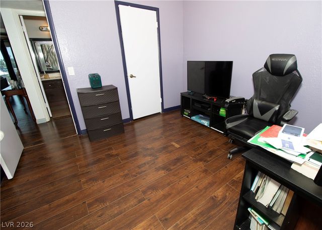 6785 Groveview Lane, Las Vegas, NV 89103