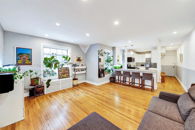 55-23 31st Avenue 4G, Woodside, NY 11377