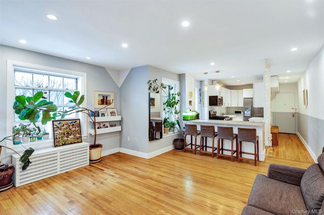 55-23 31st Avenue 4G, Woodside, NY 11377