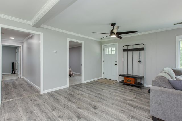 31 Church Street, Tilton, NH 03276