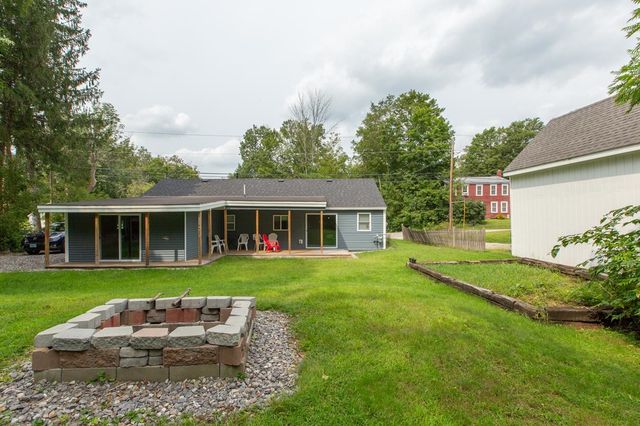 31 Church Street, Tilton, NH 03276