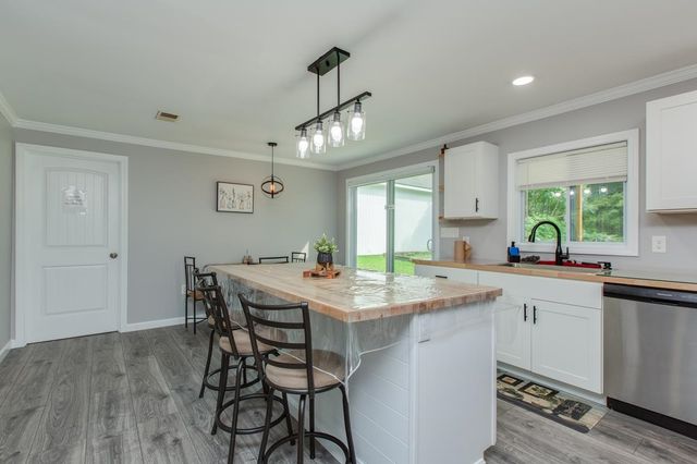31 Church Street, Tilton, NH 03276