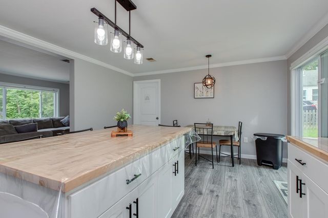 31 Church Street, Tilton, NH 03276