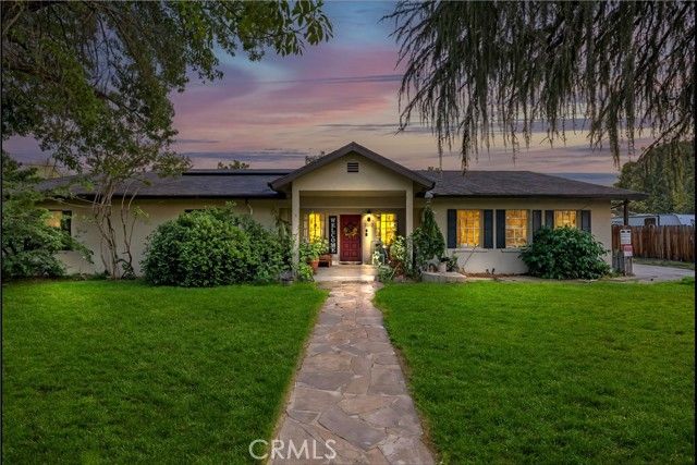 3010 Elmwood Avenue, Bakersfield, CA 93305