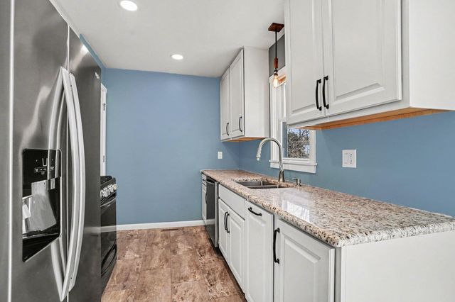 1657 Leif Avenue, Norton Shores, MI 49441