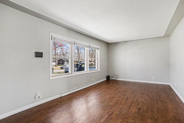 1657 Leif Avenue, Norton Shores, MI 49441