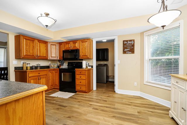 413 Brookridge Drive, Manhattan, KS 66502