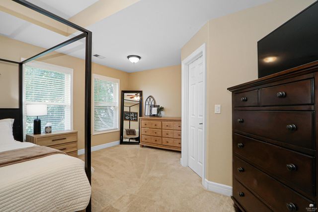 413 Brookridge Drive, Manhattan, KS 66502