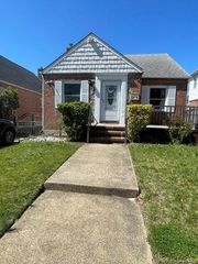 5816 198th Street, Fresh Meadows, NY 11365