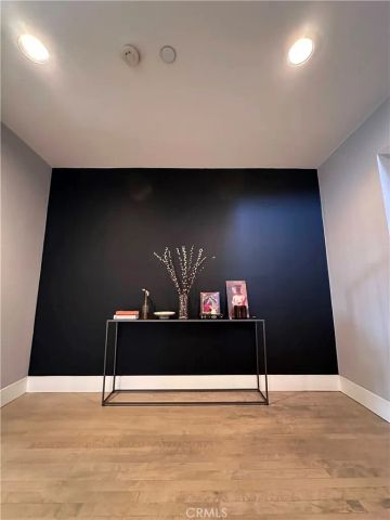 6396 Weidlake Drive, Los Angeles, CA 90068