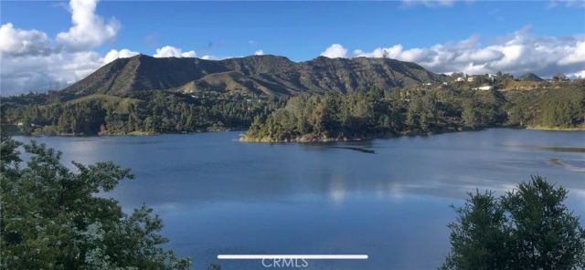 6396 Weidlake Drive, Los Angeles, CA 90068