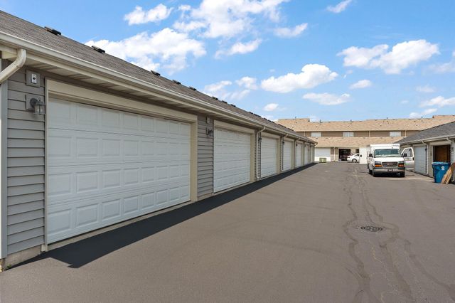 11481 Rhode Island Street, Crown Point, IN 46307