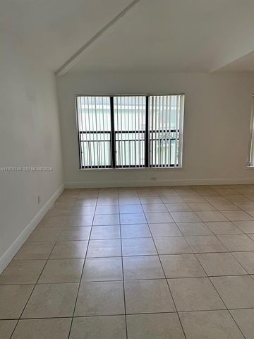 8735 NW 39th St 8735, Sunrise, FL 33351