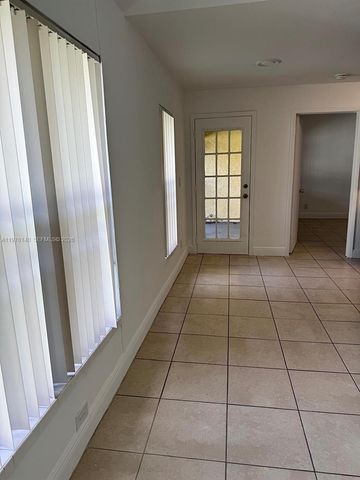 8735 NW 39th St 8735, Sunrise, FL 33351