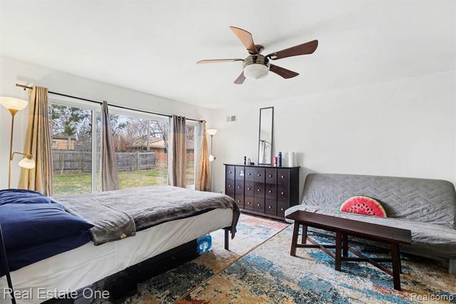 17670 New Hampshire Drive, Southfield, MI 48075