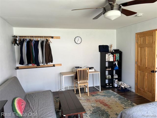 17670 New Hampshire Drive, Southfield, MI 48075