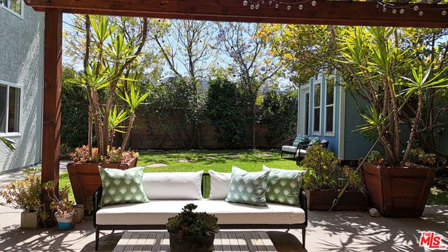 2901 Gracia Street, Los Angeles, CA 90039
