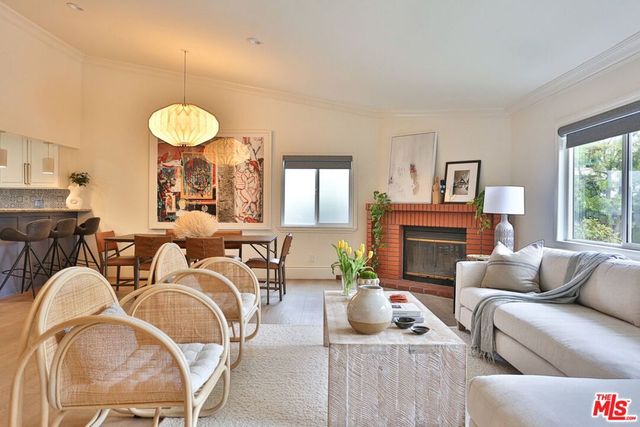2901 Gracia Street, Los Angeles, CA 90039