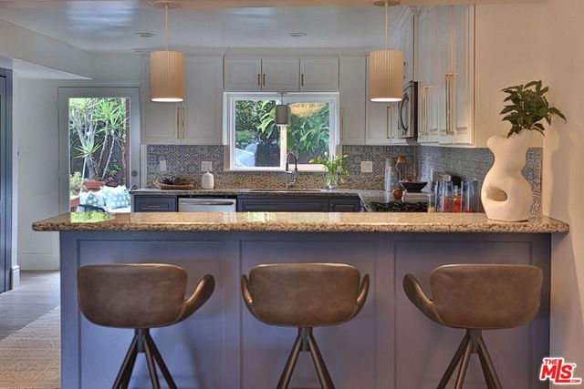 2901 Gracia Street, Los Angeles, CA 90039