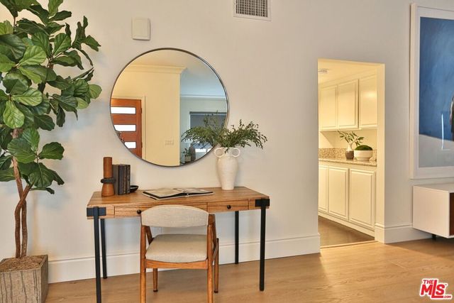 2901 Gracia Street, Los Angeles, CA 90039