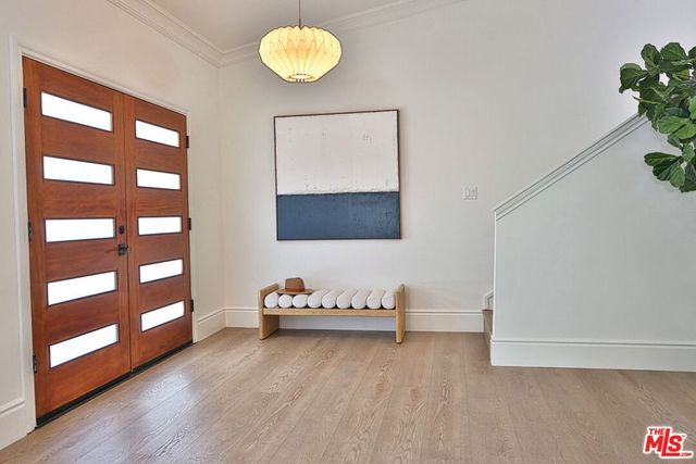 2901 Gracia Street, Los Angeles, CA 90039