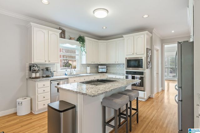 1622 LAKE CYRUS CLUB DRIVE, Hoover, AL 35244