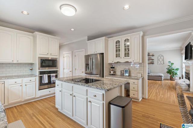 1622 LAKE CYRUS CLUB DRIVE, Hoover, AL 35244