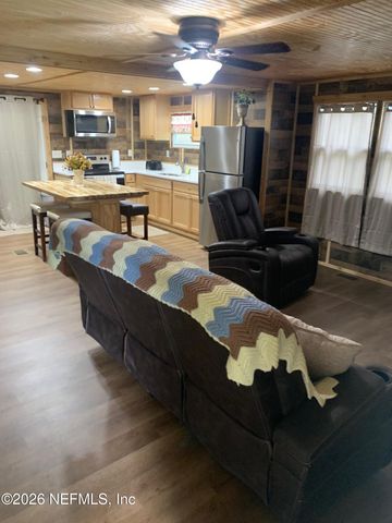 125 WILLIS Road, Hollister, FL 32147