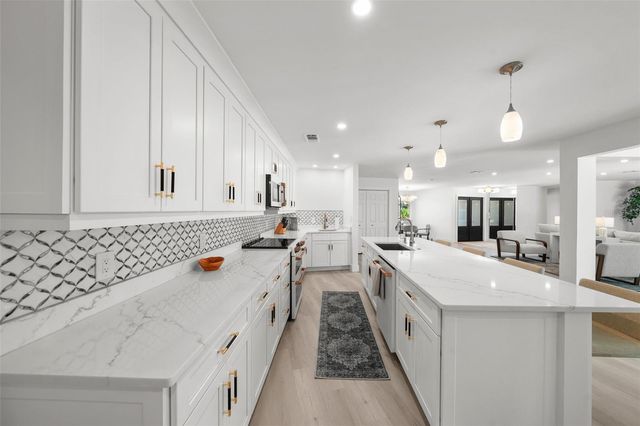 5884 51ST STREET S, St Petersburg, FL 33715