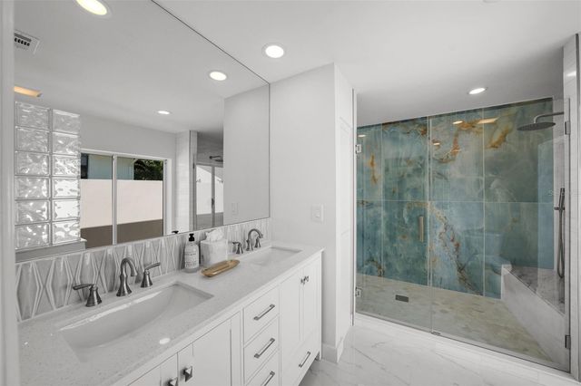 5884 51ST STREET S, St Petersburg, FL 33715