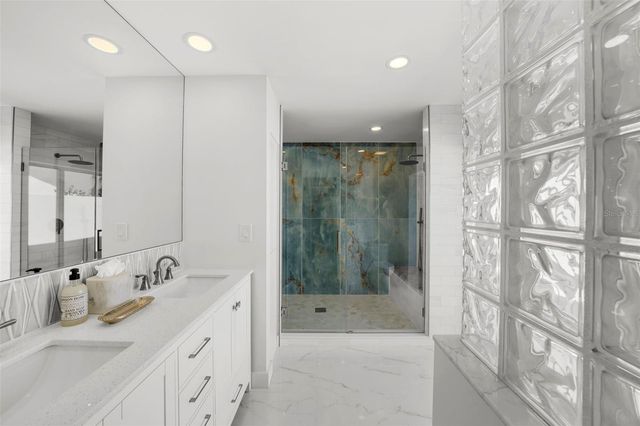 5884 51ST STREET S, St Petersburg, FL 33715