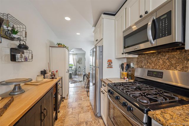 20403 36th Avenue 398, Bayside, NY 11361