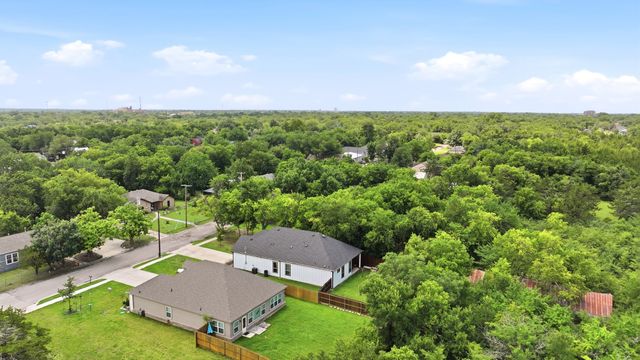 1206 speedway Street, Greenville, TX 75401
