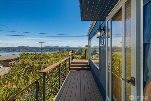 7811 S 112th Street, Seattle, WA 98178